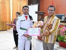 Serahkan Sertifikat Paskibraka, Bupati Kupang : Ini Awal Menapaki Masa Depan