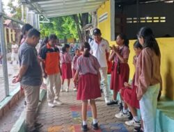Cuaca Hujan, Kegiatan Olahraga Tradisional SD Katolik Santo Yosep 2 Kupang Dialihkan ke Diskusi Edukatif