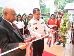 Hadiri Peresmian GPdI Tunfei, Yos Lede: “Sudah Banyak Yang Dikerjakan’