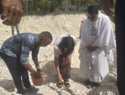 Pembangunan Pastoran Paroki Taklale Dimulai, Kabag Tatapem:”Harus Dimaknai Sebagai Rumah Pelayanan”