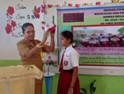 Pelepasan Topi dan Dasi Tandai Kelulusan 13 Siswa SD GMIT Kuanino 3