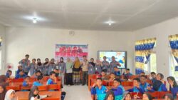 Mahasiswa UMK, Edukasi Siswa SMPN 8 Nangapenda tentang Kenakalan Remaja