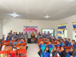 Mahasiswa UMK, Edukasi Siswa SMPN 8 Nangapenda tentang Kenakalan Remaja