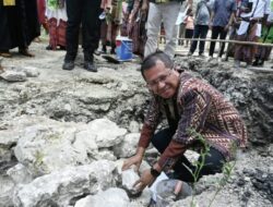 Tepat di HUT ke-81, Jemaat GMIT Efata Taninri’in–Tunbaun, Lakukan Peletakan Baru Pertama Gedung Baru