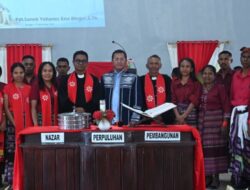 Hadiri Ibadah Pemandirian GMIT Sion Manuat dan Serah terima Pelayanan, Yos Lede: “Rawat Persekutuan”