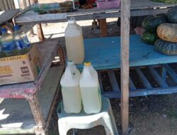 Sudah Daftar Sejak September, Warga Oebelo Belum Dapat Minyak Tanah — Harga Eceran Melonjak