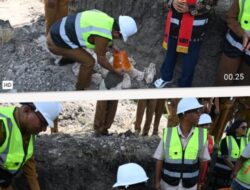 Tata Kota Oelamasi Dimulai, Bupati – Wakil Bupati Kupang Lakukan Peletakan Batu Pertama Dua Proyek Pembangunan