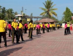 Kapolres Kupang Pimpin Senam Bersama Personel dan Bhayangkari